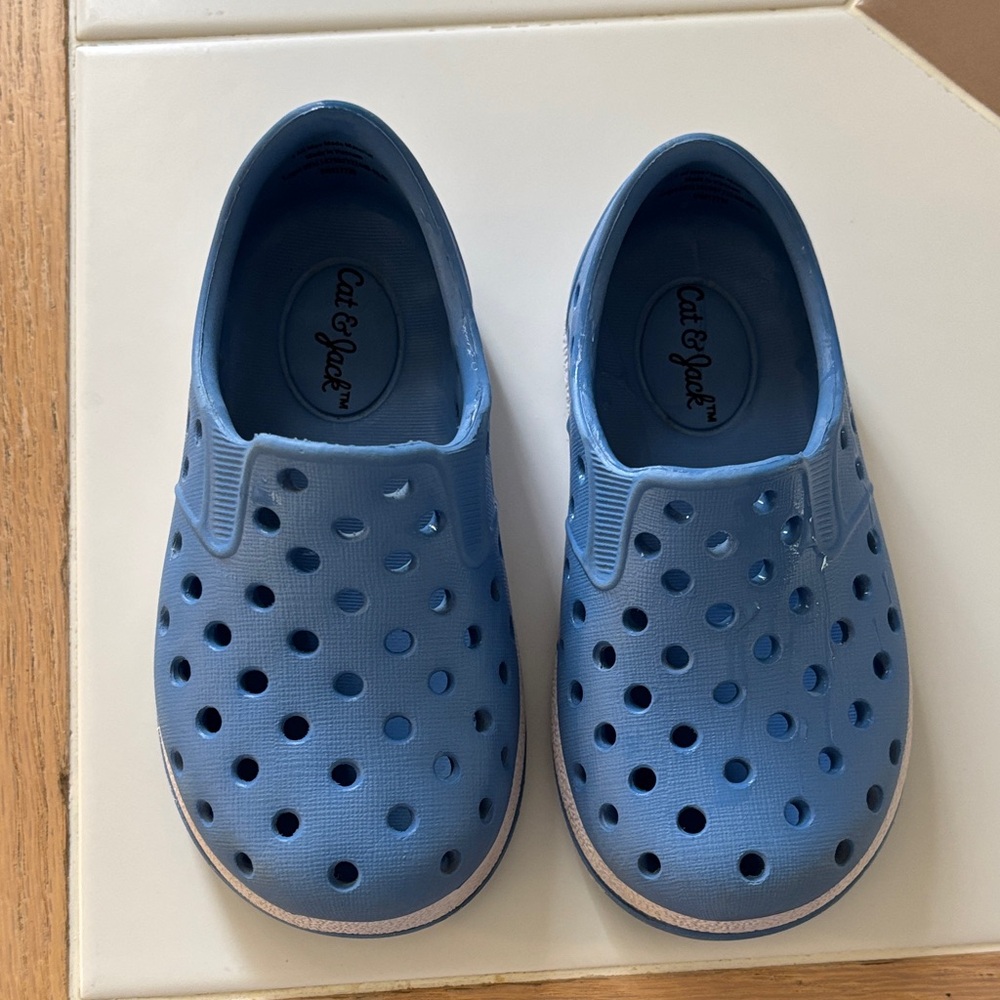 Cat & Jack Jese EVA Slip On Water Shoes Toddler Size 5